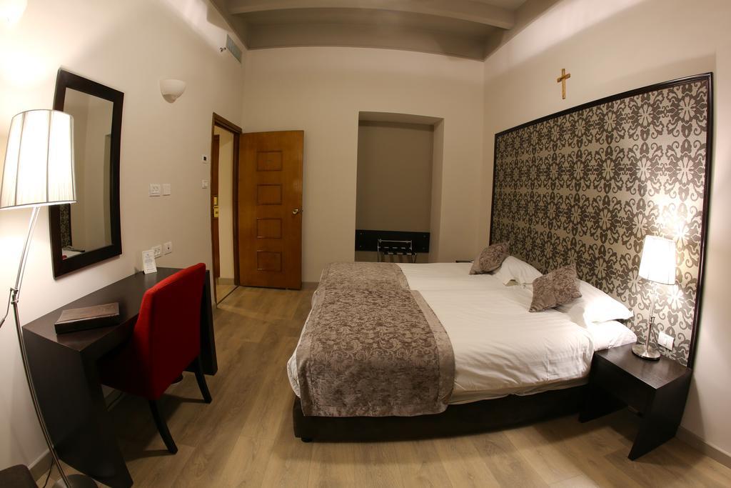 Notre Dame Center Hotel Jerusalem Exterior photo
